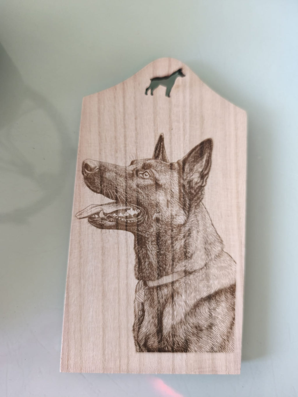 Planche à Découper en Bois Personnalisée – Gravure Laser Artisanale