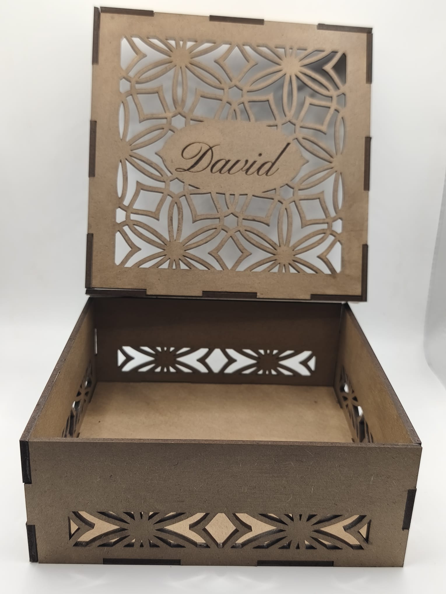 Boîte en bois personnalisée